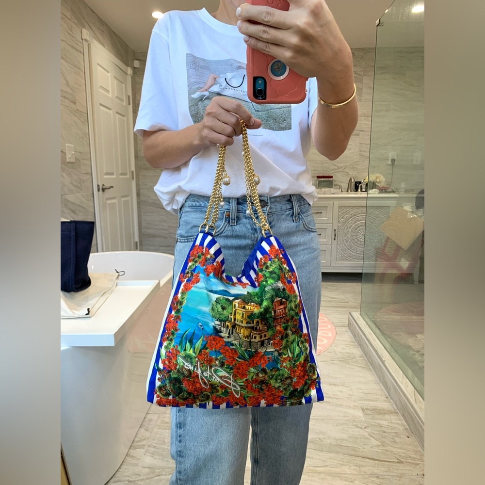 ❌SOLD❌Authentic Dolce & Gabbana Portofino Printed Shoulder Bag. - Picture 4 of 17